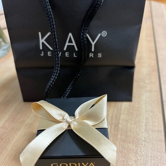 Brand New- Levian chocolate red heart necklace - Picture 4 of 4